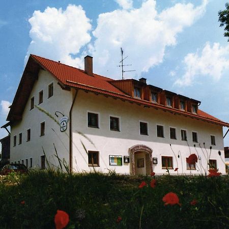 Отель Gasthof Zum Kirchenwirt Кирхдорф-на-Инне Экстерьер фото