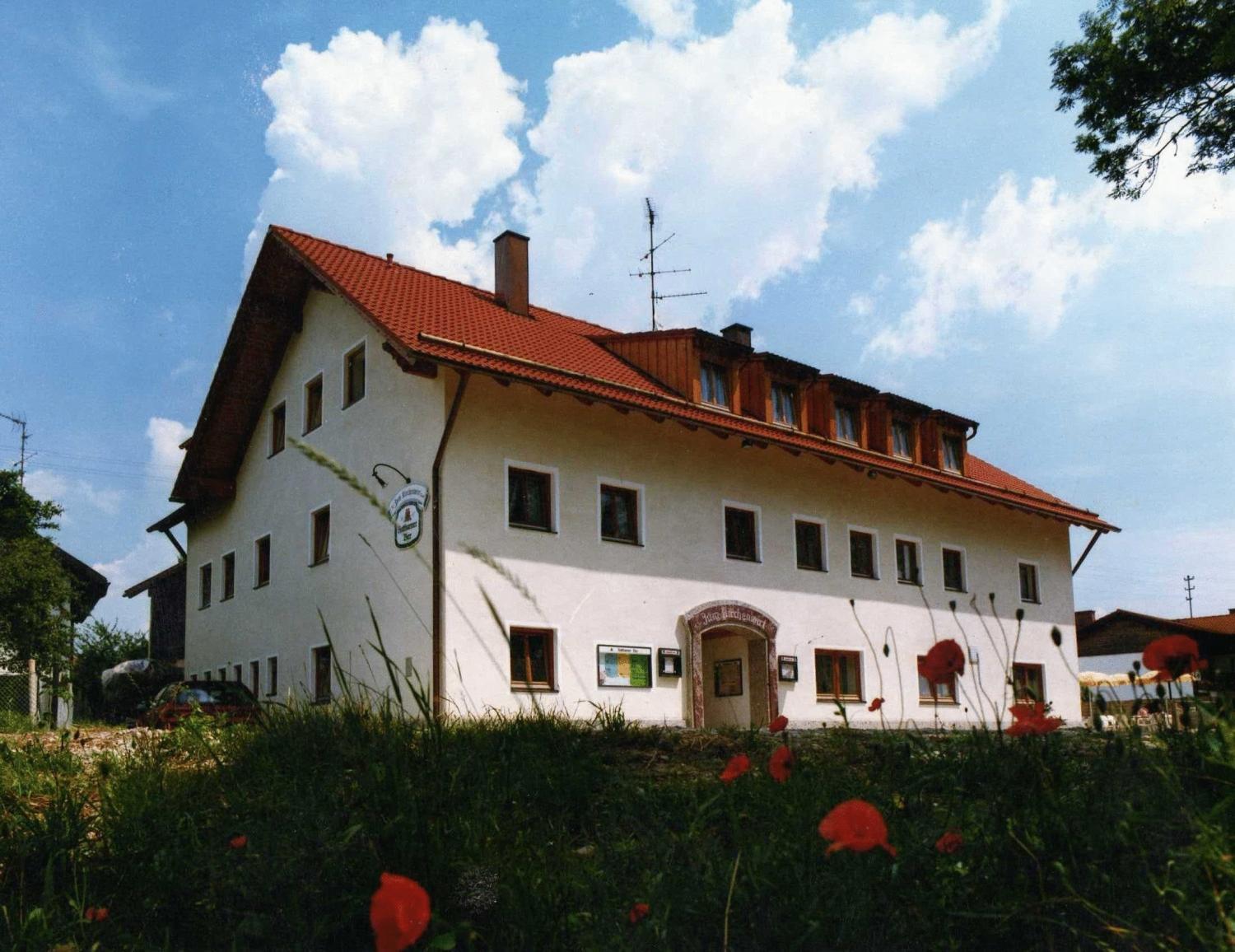 Отель Gasthof Zum Kirchenwirt Кирхдорф-на-Инне Экстерьер фото